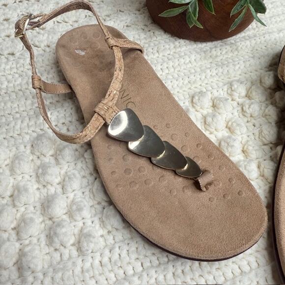 VIONIC Women's 9 Rest Miami Supportive Sandal Thong Ankle Strap Tan Gold Cork - Picture 5 of 12